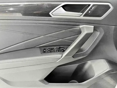 Volkswagen Tiguan L 2023, 25000 км, за 193800 CNY - фото 8