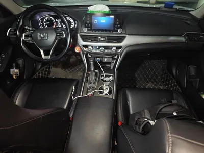 Honda Accord 2018, 103200 км, за 87707.4 CNY - фото 10