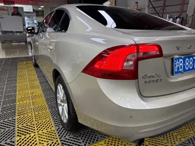 Volvo S60 2017, 130000 км, за 39800 CNY - фото 50