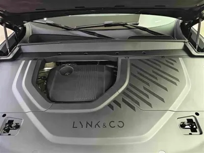 Lynk & Co 领克900 2025, 15000 км, за 246000 CNY - фото 16