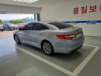 Hyundai Grandeur 2015, 133600 км, за 5500000 KRW - фото 18