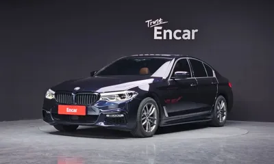 BMW 5-Series · 2018 год
