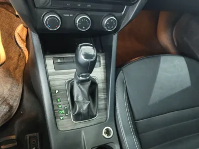 Skoda Octavia 2017, 99200 км, за 50197.09 CNY - фото 17