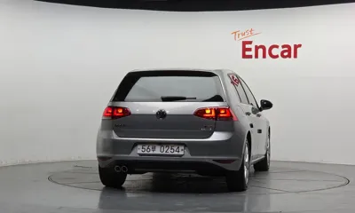 Volkswagen Golf 2016, 108396 км, за 11400000 KRW