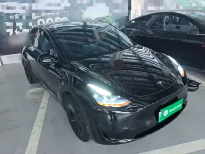 Tesla Model Y 2022, 64600 км, за 154900 CNY