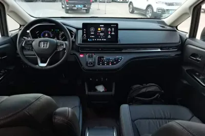 Honda Elysion 2022, 29800 км, за 203184.5 CNY - фото 13