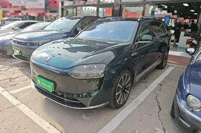 Hima AITO M9 · 2025 год