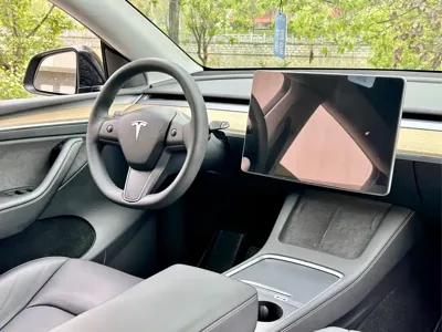 Tesla Model Y 2023, 85000 км, за 138000 CNY - фото 16