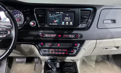 Kia Canival 2016, 98827 км, за 13500000 KRW - фото 14