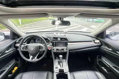 Honda Civic 2019, 47600 км, за 80281.39 CNY - фото 11