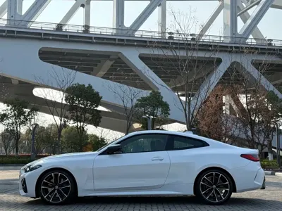 BMW 4 Series 2022, 38000 км, за 208800 CNY