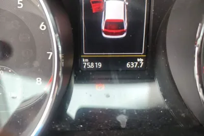 Volkswagen Tiguan L 2019, 75800 км, за 78584.52 CNY - фото 12