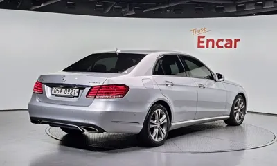Mercedes-Benz E-Class 2016, 123106 км, за 10900000 KRW - фото 2