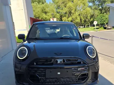 MINI MINI 2026, 100 км, за 248000 CNY - фото 6