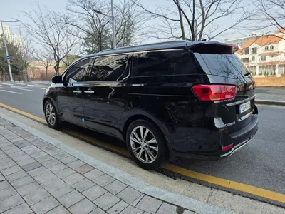 Kia Canival 2019, 193108 км, за 12900000 KRW