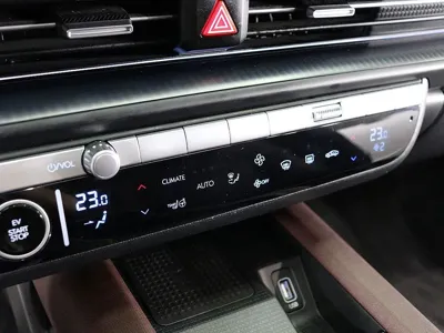 Hyundai Ioniq6 2023, 128562 км, за 28900000 KRW - фото 10