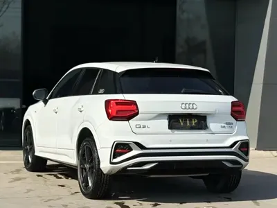 Audi Q2L 2023, 70000 км, за 86199 CNY