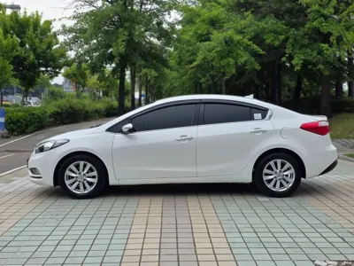 Kia K3 2014, 116611 км, за 4900000 KRW