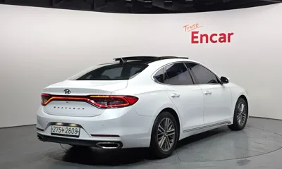 Hyundai Grandeur 2018, 103023 км, за 14500000 KRW - фото 2