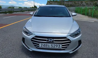 Hyundai Avante 2018, 96050 км, за 9200000 KRW - фото 7