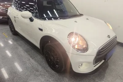 MINI MINI 2019, 92800 км, за 88563.94 CNY
