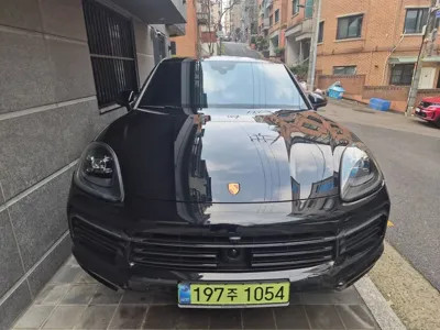 Porsche Cayenne · 2023 год
