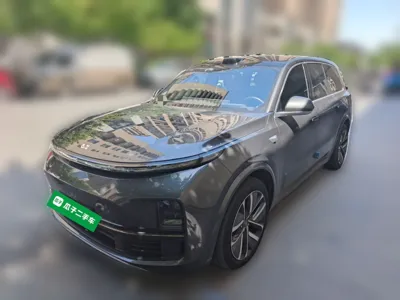 Li Auto L9 · 2022 год