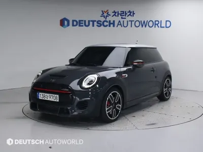 MINI Cooper · 2021 год