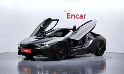 BMW i8 · 2016 год