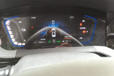 Changan CS15EV 2019, 79200 км, за 48474.09 CNY - фото 9
