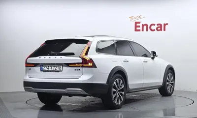 Volvo V90 2021, 136617 км, за 28000000 KRW