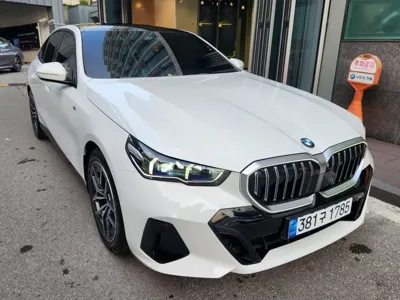 BMW 5-Series 2025, 2100 км, за 35100000 KRW