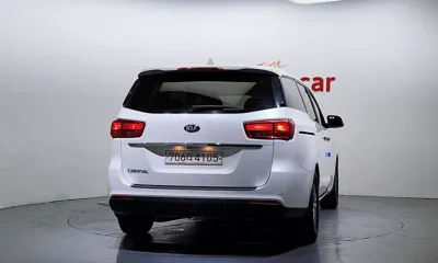 Kia Canival 2019, 121793 км, за 10200000 KRW