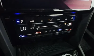 Volkswagen Passat 2021, 76180 км, за 27500000 KRW - фото 30