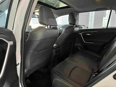 Toyota RAV4 2022, 13000 км, за 106800 CNY - фото 10