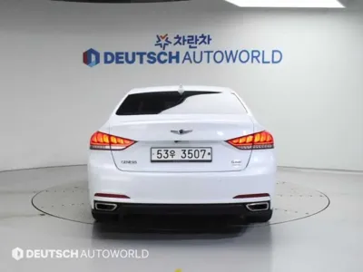 Hyundai Genesis 2015, 95308 км, за 13500000 KRW