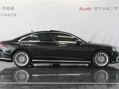 Audi A8 2022, 79200 км, за 345000 CNY - фото 4