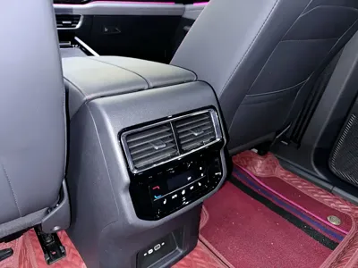 Volkswagen Tiguan X 2022, 80000 км, за 138800 CNY - фото 13