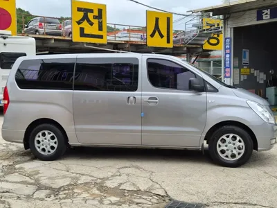 Hyundai Starex · 2011 год