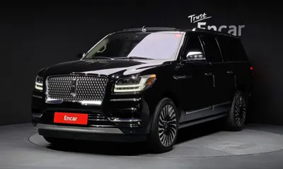 Lincoln Navigator · 2019 год