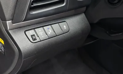 Hyundai Avante 2019, 39813 км, за 10600000 KRW - фото 19