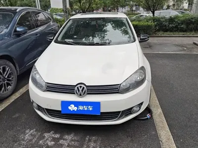 Volkswagen Golf 2012, 98500 км, за 23000 CNY