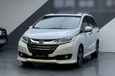 Honda Odyssey · 2015 год