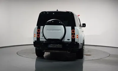 Land Rover Defender 2023, 52594 км, за 77900000 KRW