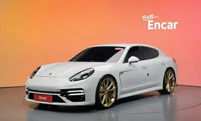 Porsche Panamera · 2010 год