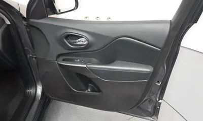 Jeep Cherokee 2019, 103858 км, за 10200000 KRW - фото 24