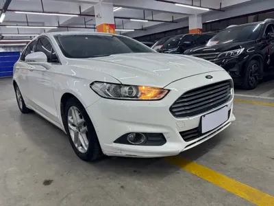Ford Mondeo 2016, 80000 км, за 24000 CNY