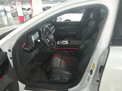 Genesis G90 2023, 132411 км, за 11160000 KRW