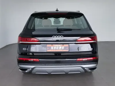 Audi Q7 2021, 92100 км, за 259800 CNY