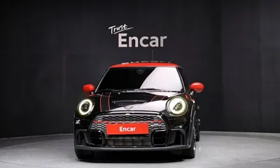 MINI Cooper 2023, 39318 км, за 32000000 KRW
